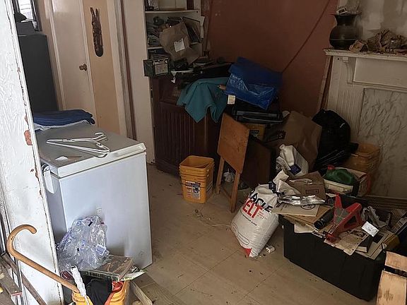 3rd image of 5458 Spruce St