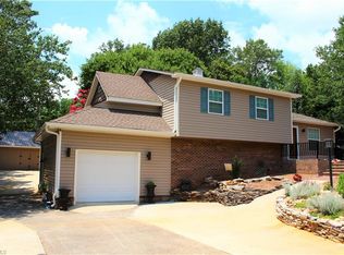 132 Maple Ridge Dr, King, NC 27021