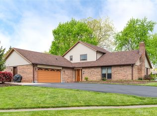 2160 S Helenwood Dr, Dayton, OH 45431