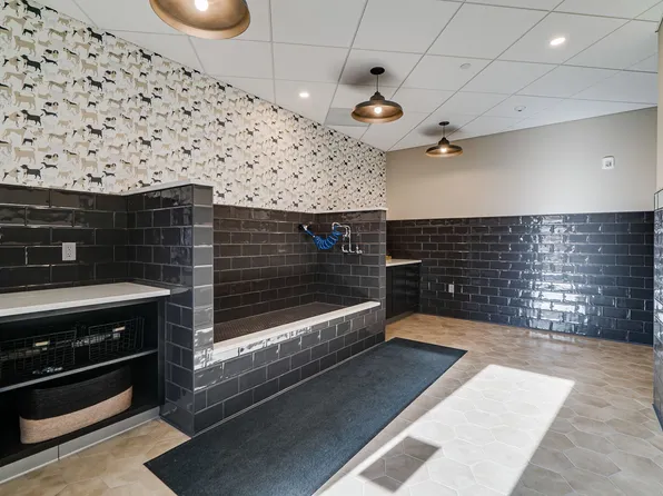 Nolan Mains Residences at 50th & France