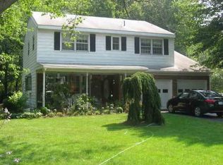 4229 Buckingham Dr, Schenectady, NY 12304