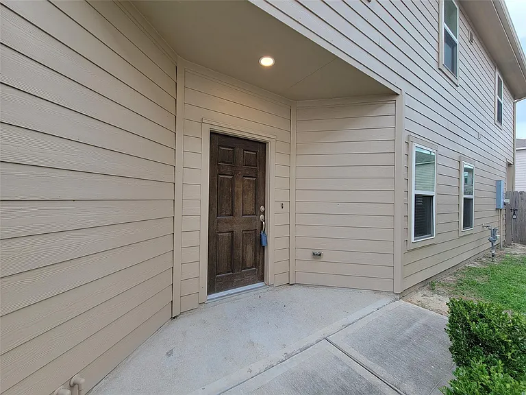 5209 Dauntless Dr — Photo 3