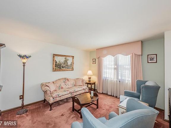 3rd image of 3 McTavish Ave