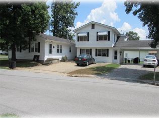 1013 N Johnson St APT 2, Marion, IL 62959