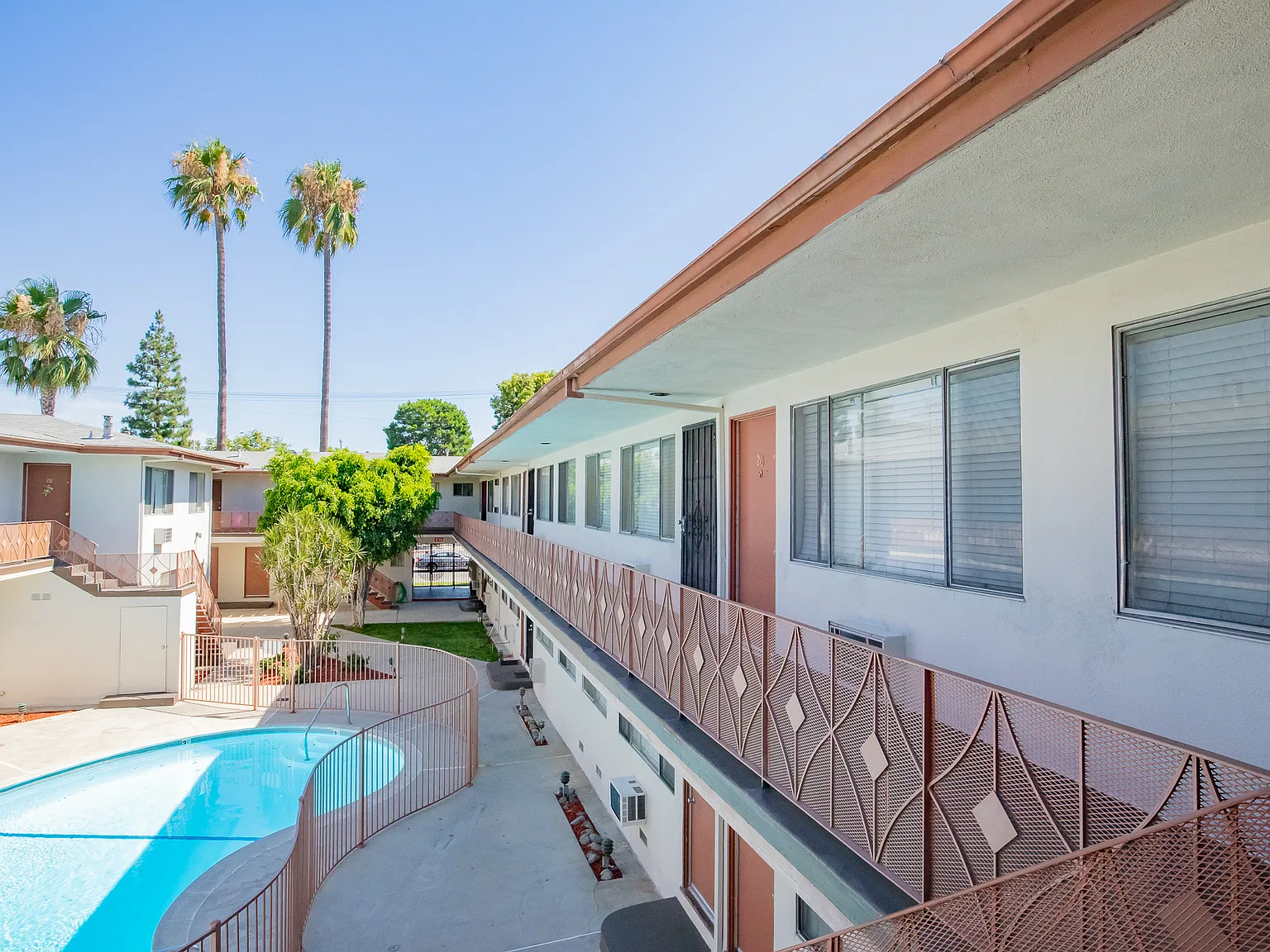 1 bed, 650 sqft, $2,199 — Photo 2