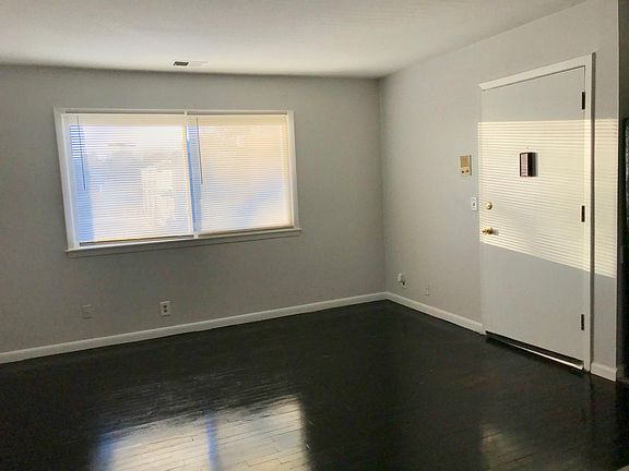 3rd image of 5001 Woolworth Ave APT 6