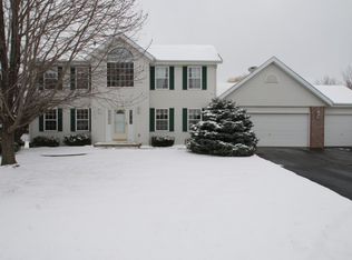 485 Santolina Dr, Roscoe, IL 61073