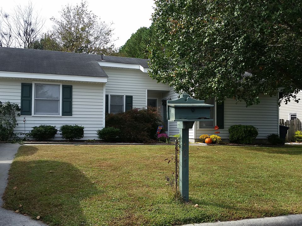 1st image of 107 Lisa Ln