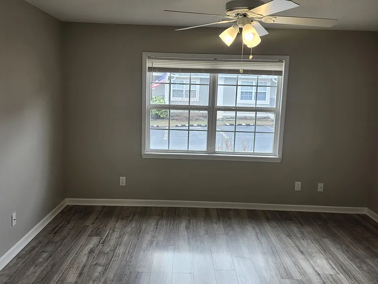 Long View Dr — Photo 7
