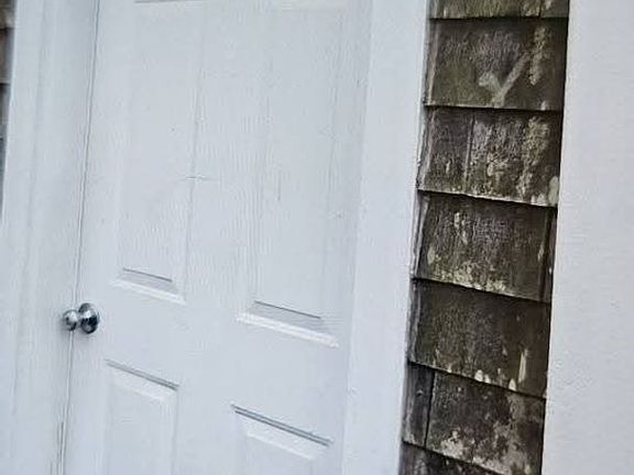 3rd image of 104B Sir Walter Raleigh St