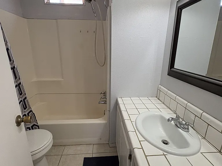 1502 Trane Rd — Photo 9