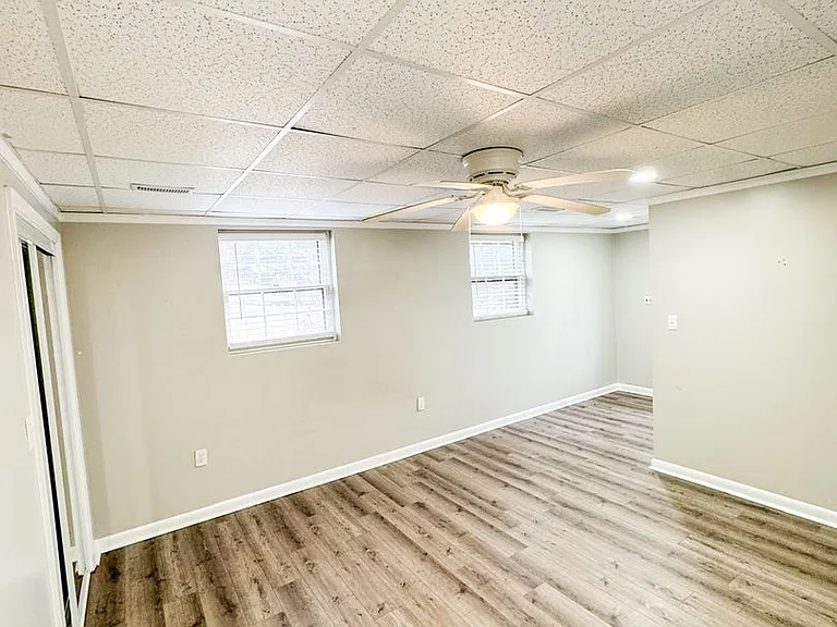 926 Carson Ln SW — Photo 11