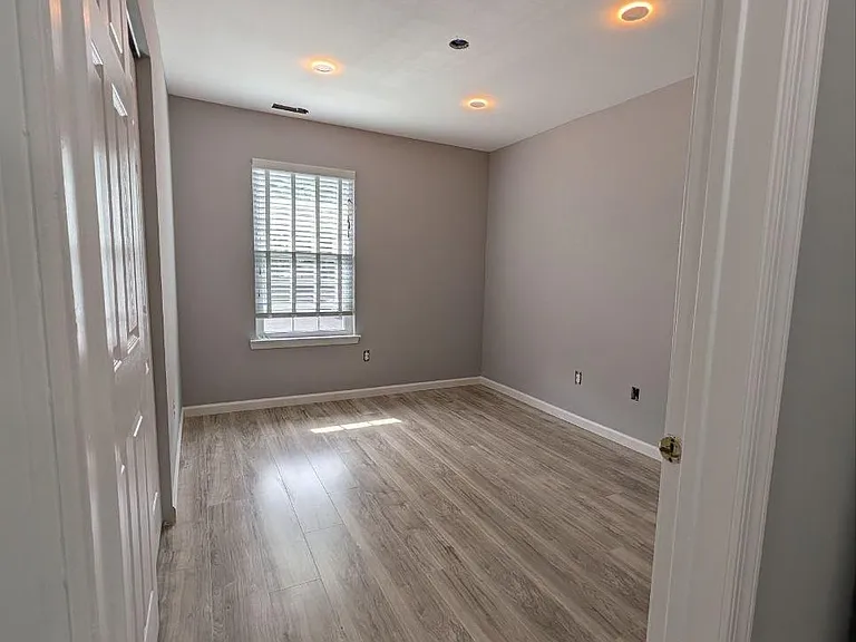 810 Diamond Dr #810 — Photo 10