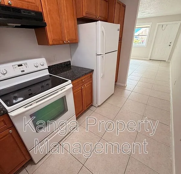 1618 W 26th Ct #A — Photo 4