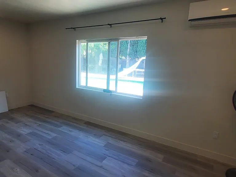 566 E Fernleaf Ave #B — Photo 17