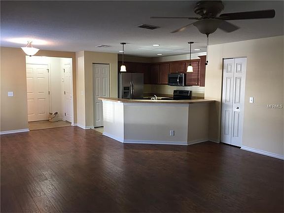 5th image of 4588 Limerick Dr