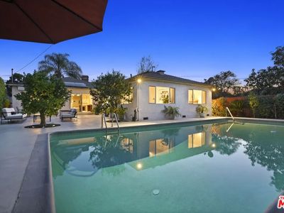 11525 Huston St, North Hollywood, CA, 91601