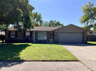 6818 Bellefield Dr, Fort Wayne, IN 46835