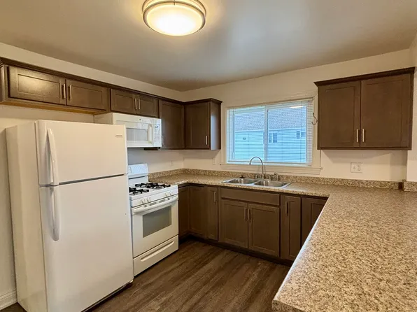 77 Laverack Ave #4, Depew, NY 14043