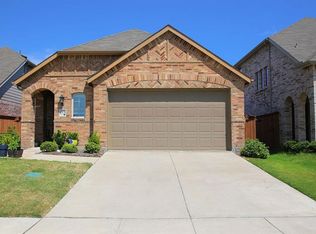1971 Sunnybrook Dr, Heartland, TX 75126
