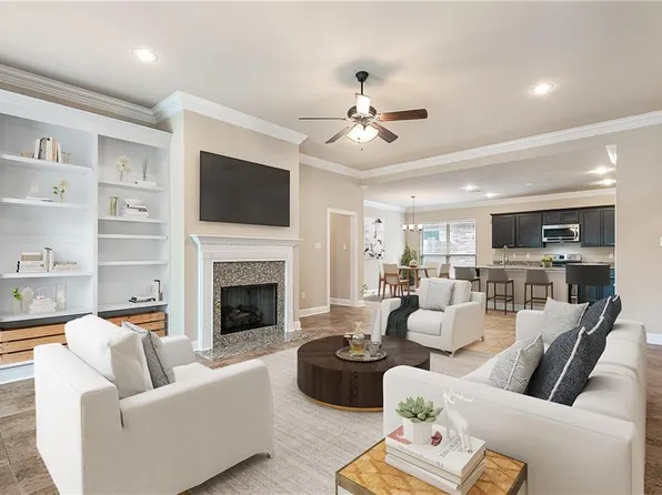 42310 Lakestone Dr, Prairieville, LA 70769