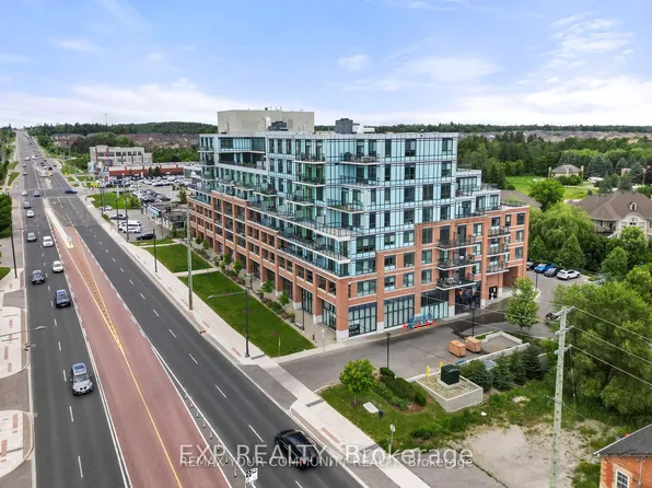 11611 Yonge St #107, Richmond Hill, ON L4E 1G2