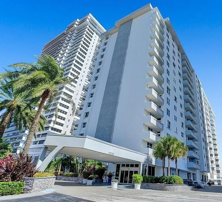4250 Galt Ocean Dr #3C