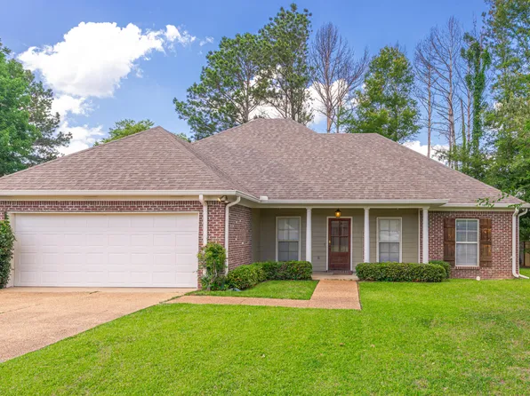 163 Notting Hill Pl, Canton, MS 39046