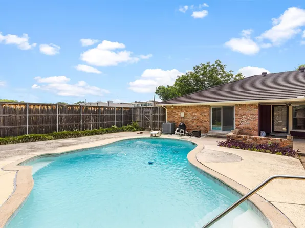 4945 Chilton Dr, Dallas, TX 75227