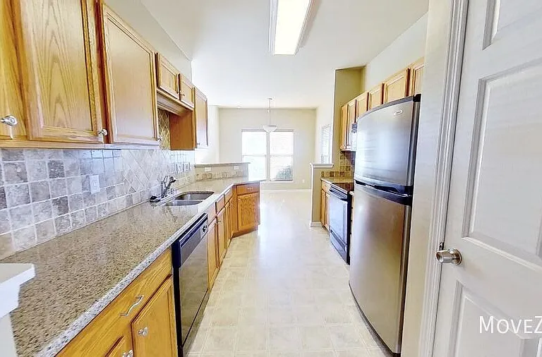 10835 Garden Oaks Ln — Photo 9