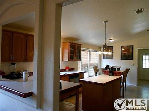 4th image of 5495 County Road 418
