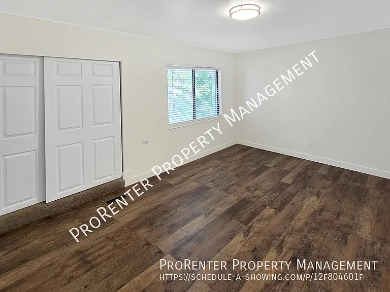 975 E Essex Court Way #3 — Photo 22