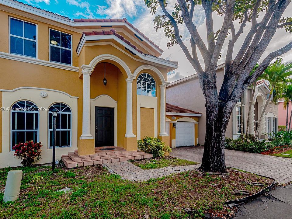 1st image of 10866 NW 51st Ln