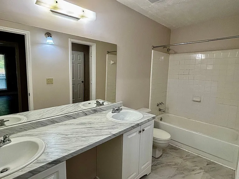 3841 Woodridge Way — Photo 14