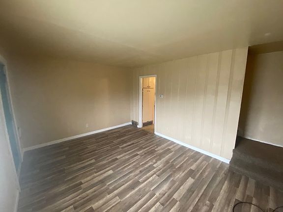 4th image of 1212 E 21st Ave
