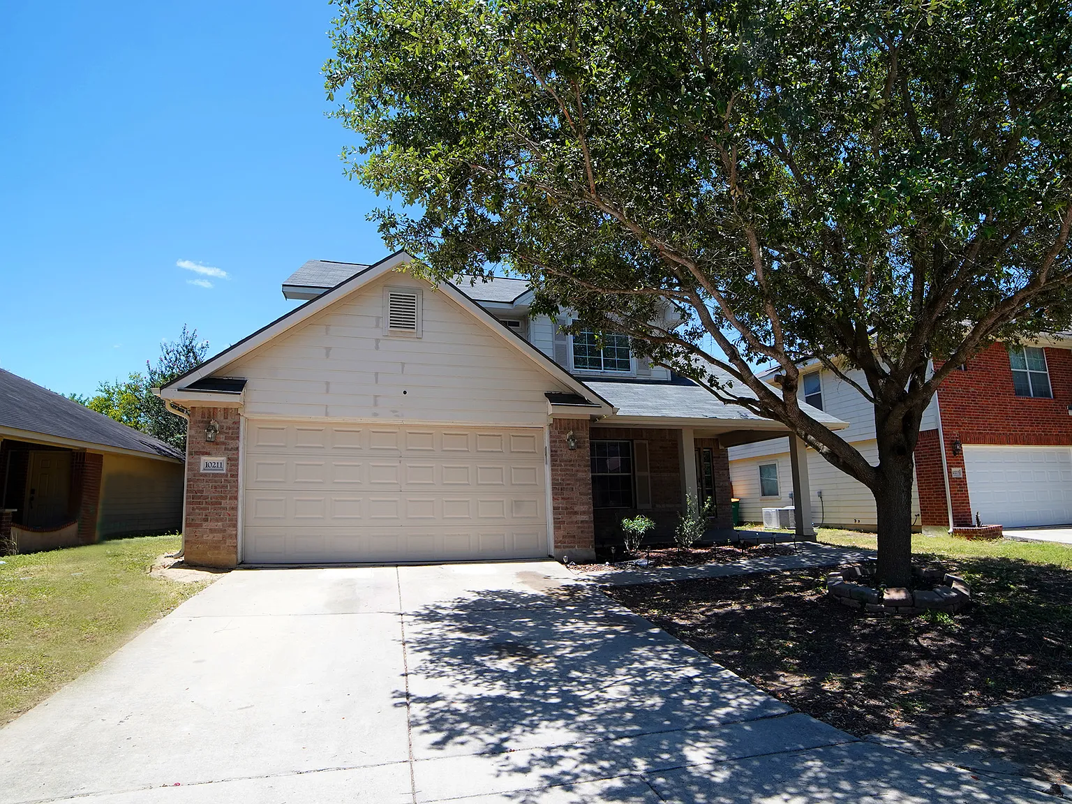 3 bed, 2212 sqft, $1,790 — Photo 1