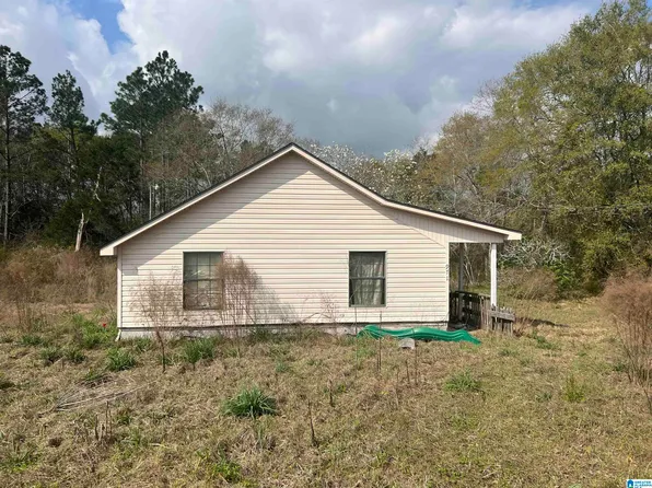 971 Freddie Whiddon Rd, Webb, AL 36376