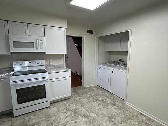 2nd image of 625 S 10th St #0