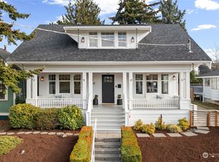 3232 38th Ave SW, Seattle, WA 98126