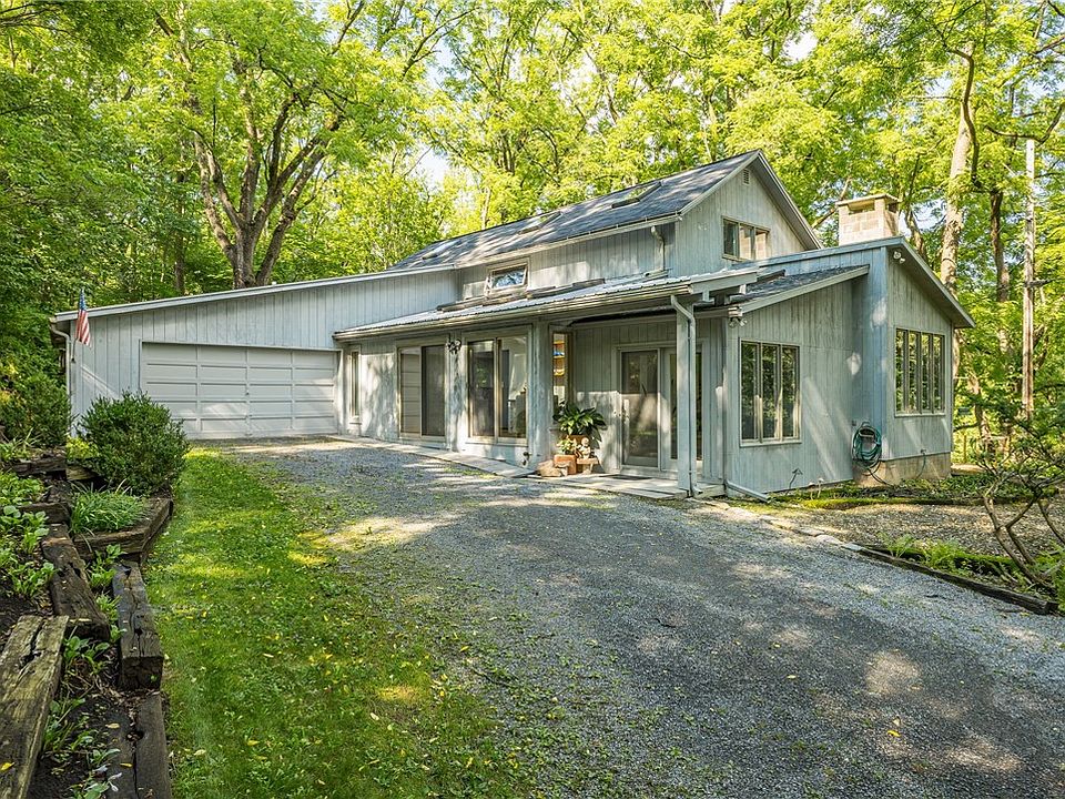1st image of 647 Thayer Rd