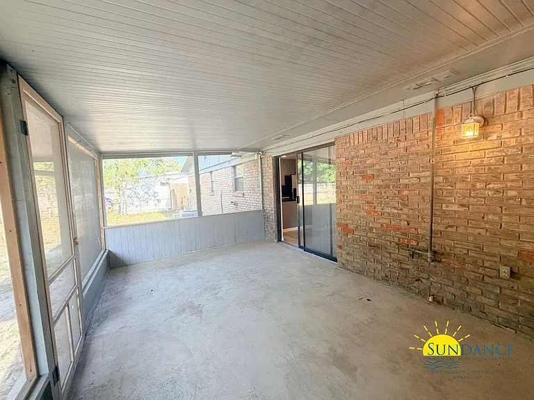166 Marcia Dr — Photo 21