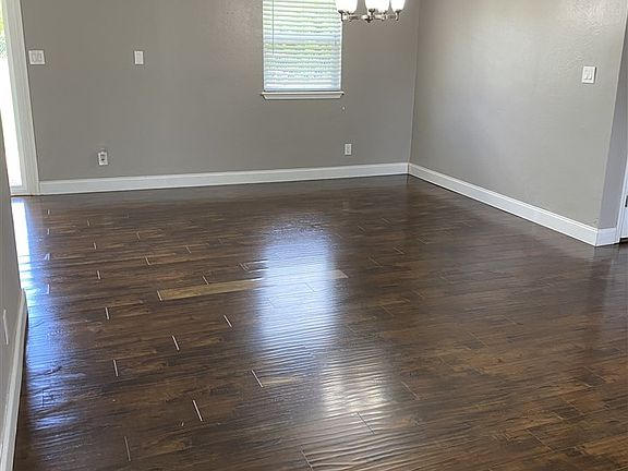 4th image of 7309 NW 74th Pl