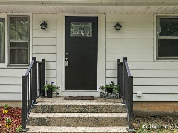 5th image of 1766 Maplerow Ave NW