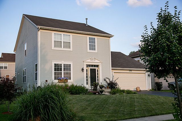 1st image of 266 Fairhaven Dr