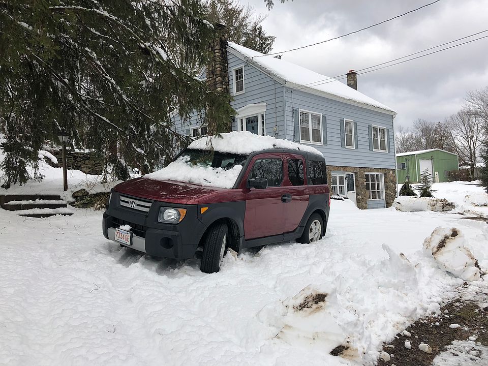 2nd image of 349 Town St