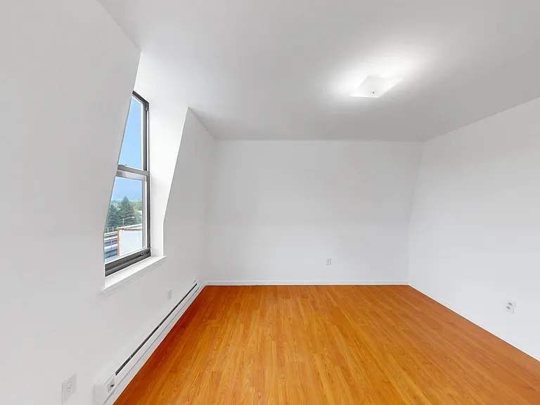 1644 Atlantic Ave #3 — Photo 5