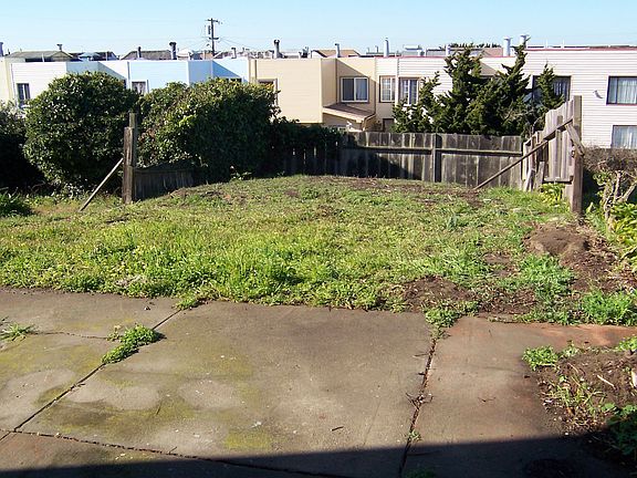 5th image of 2347 44th Ave