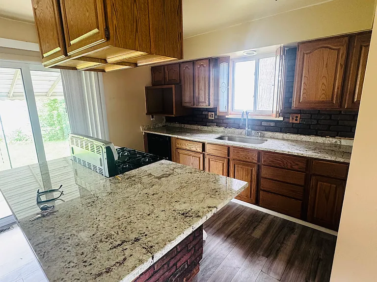34714 Forman Dr — Photo 8