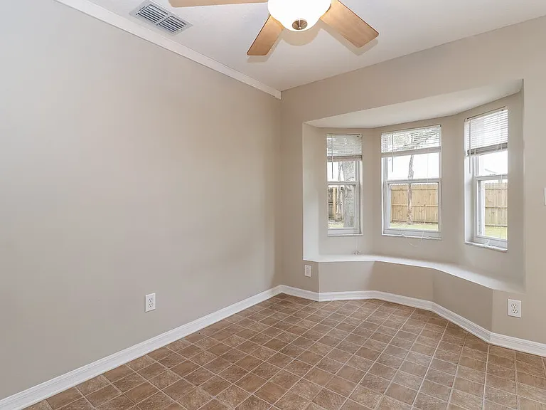 8621 Hawbuck St — Photo 6