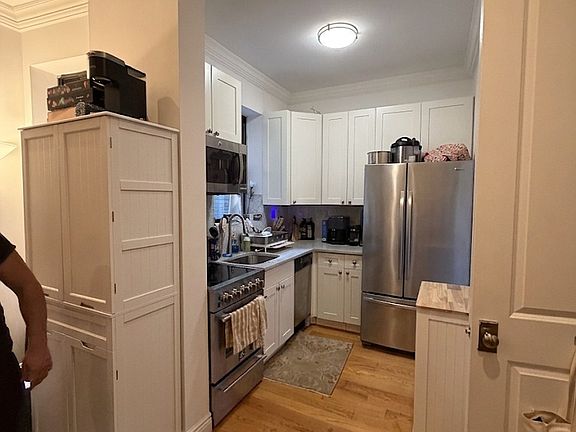 2nd image of 245 Ocean Pkwy APT B2